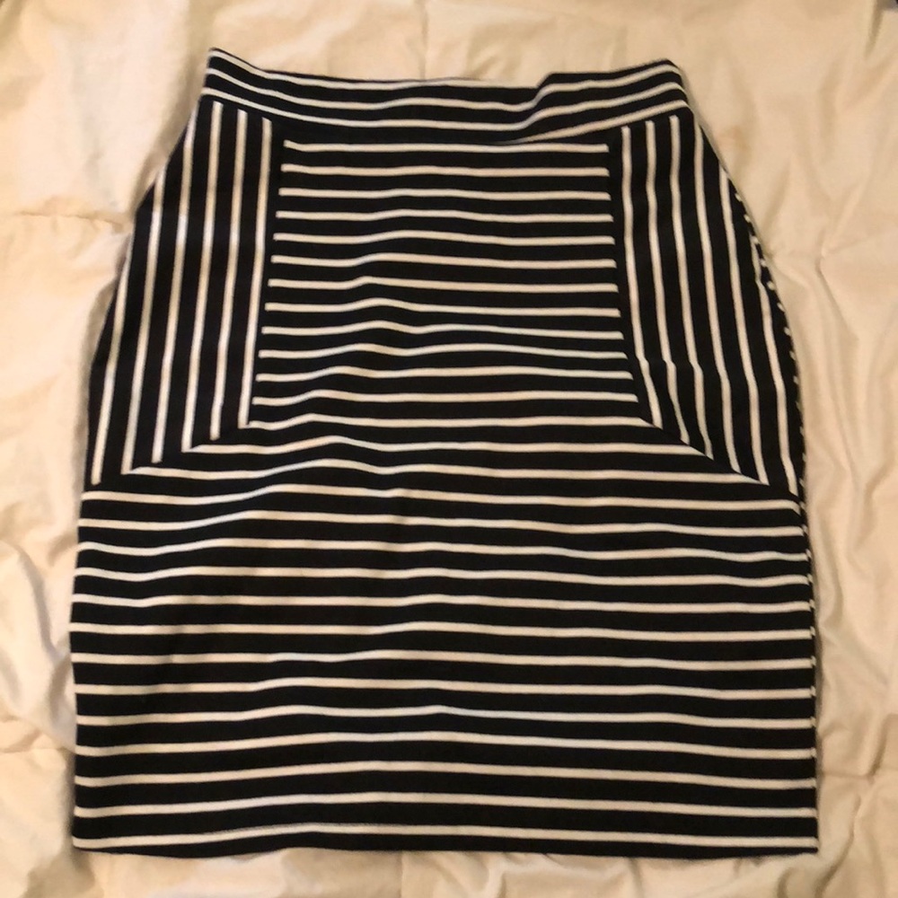 Women’s Pencil Skirt